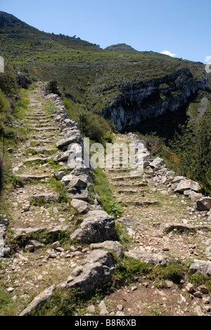 Zig-zag mozarabo trail Barranc de Infern, Vall de Laguart, Benimaurell, Provincia di Alicante, Comunidad Valenciana, Spagna Foto Stock