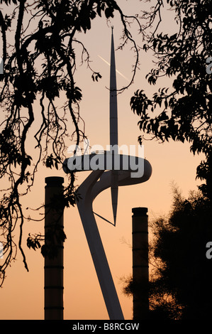 Torre de Comunicacions de Montjuïc (Montjuic Torre di comunicazioni). Parco Olimpico di Montjuïc. Barcellona. La Catalogna. Spagna Foto Stock