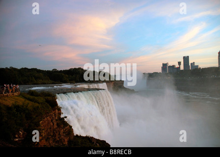 Niagara di notte Foto Stock