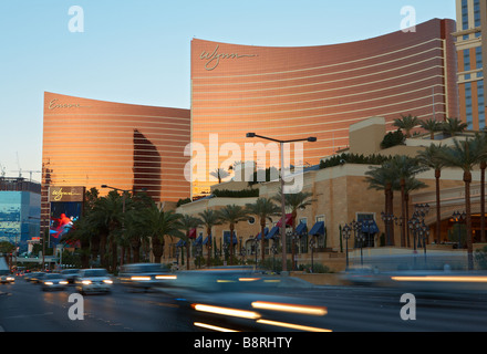 Las Vegas Wynn e Encore Hotel, Auto in streaming su strada Foto Stock