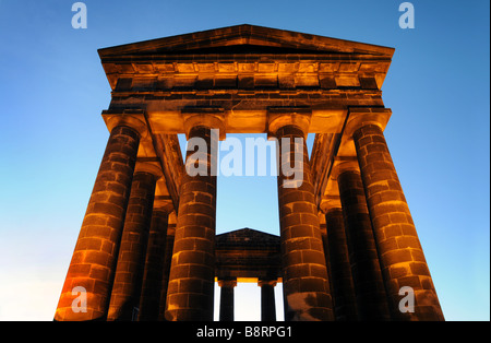 Crepuscolo presso il monumento Penshaw Sunderland Tyne and Wear Inghilterra costruito nel 1844 prese feb 2009 Foto Stock