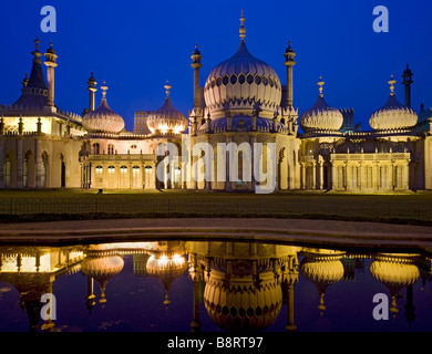 Royal Pavilion al crepuscolo, Brighton East Sussex, Inghilterra Foto Stock