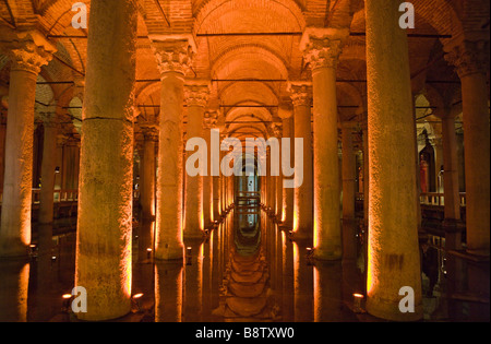 Yerebatan Sarayi cisterna Istanbul Turchia Foto Stock