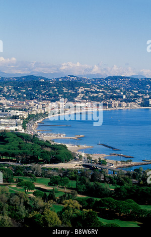 Panoramica sopra Mandelieu e la baia di Cannes La Bocca Foto Stock