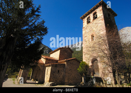 Mozarabo chiesa xi secolo di Santa Maria de Lebeña Lebeña Liébana valley Cantabria Spagna Foto Stock