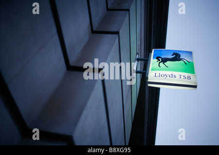 Un Lloyds Bank Street segno, Holborn, Londra. Foto Stock