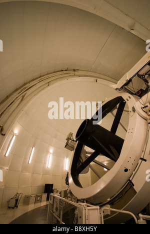 Il William Herschel telescopio nel suo duomo con le serrande chiuse (Roque de los Muchachos La Palma Isole Canarie) Foto Stock