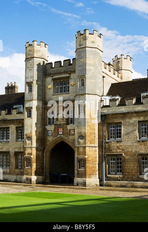 Queen's Gate Trinity College Cambridge, Inghilterra Foto Stock