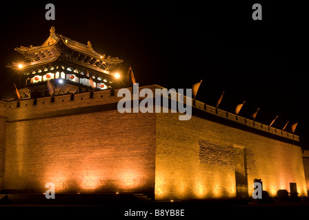 Vista la della parete intorno alla città antica di Pingyao, Provincia di Shaanxi, Cina. Foto Stock