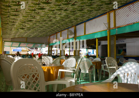 Famoso Fisherman's Pub nel centro cittadino di Speightstown o 'po' di Bristol, Barbados, 'West Indies' Foto Stock