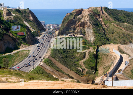 Costruzione di la recinzione di confine che impedisce immagrant illegale incroci a l u s Messico confine vicino a San Diego in California Foto Stock