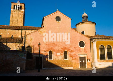 Chiesa di San Giacomo dell Orio chiesa nel castello quater di Venezia Italia Europa Foto Stock