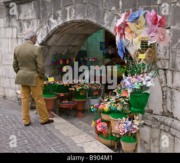 Confetti di Sulmona a Sulmona, Abruzzo, Italia Foto Stock