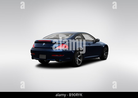 2009 BMW 6 Series 650i in blu - angolo posteriore vista Foto Stock