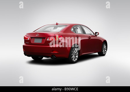 2009 Lexus IS è250 in rosso - angolo posteriore vista Foto Stock
