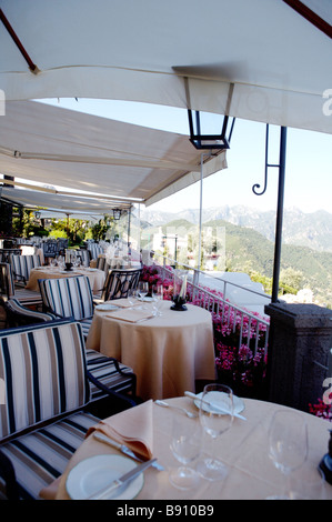 Il ristorante all aperto presso il Belmond Hotel Caruso a Ravello