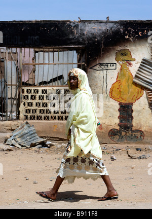 Nigeria: bruciato e devastato case a Jos, distrutto durante le violenze post elettorali nel novembre 2008 Foto Stock