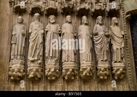 Dettaglio di un portale della Catedral de la Transfiguración del Señor. Huesca, Aragona, Spagna. Foto Stock