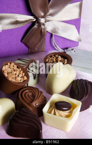 Confezione regalo assortiti di cioccolato belga. Foto Stock