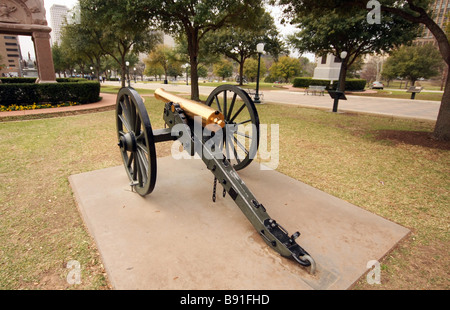 Ottone antico cannone al Texas Capitol Building, Austin. Foto Stock