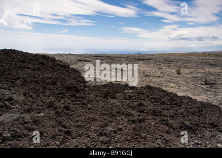 Il flusso di lava dal manualmente Ulu - Parco Nazionale Vulcani, Big Island, Hawaii, STATI UNITI D'AMERICA Foto Stock