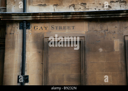 Gay Street, strada segno sulla vasca da bagno muro di pietra, bagno, Somerset, Regno Unito Foto Stock