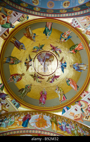 Cristo Pantocratore in una cupola della Chiesa greco-ortodossa dei dodici apostoli a Cafarnao, presso il mare di Galilea nel nord di Israele Foto Stock