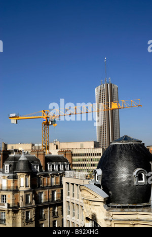 Parigi, Francia, Architettura residenziale di appartamenti, edifici, grattacielo, Hotel gru da cantiere, antenna, Foto Stock