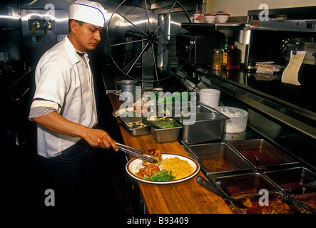 1, uno, uomo messicano, chef, Cook, cottura, ristorante messicano, messicano cibo e bevanda, cibo e bevande, Novato, California, Stati Uniti Foto Stock