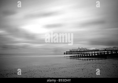 Foto senza tempo di Hastings Pier, East Sussex Foto Stock