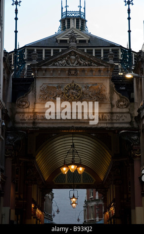 Ingresso al mercato Leadenhall in London, England Regno Unito Foto Stock