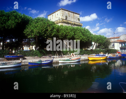 Il porto presso la popolare località balneare di Viareggio sulla Riviera Toscana Foto Stock
