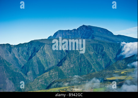 Foto aerea di picco del vulcano Mafate, La Réunion, Francia | Gipfel, Mafate, La Réunion, Luftaufnahme Foto Stock