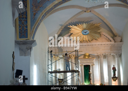 Messico Sinaloa Cosala Sierra Madre rurale città di magia etnica messicana turismo viaggi villaggio del deserto. Restauro della cattedrale. Foto Stock