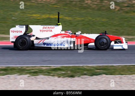 Timo Glock GER Toyota TF109 racecar durante la Formula 1 sessioni di collaudo vicino a Barcellona nel marzo 2009. Foto Stock