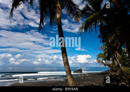 Comore, Anjouan, costa ovest, onde. Foto Stock