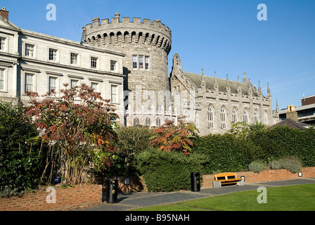 Irlanda, Dublino, il Castello di Dublino con il Normanno medievale torre di record e la Cappella Reale. Foto Stock