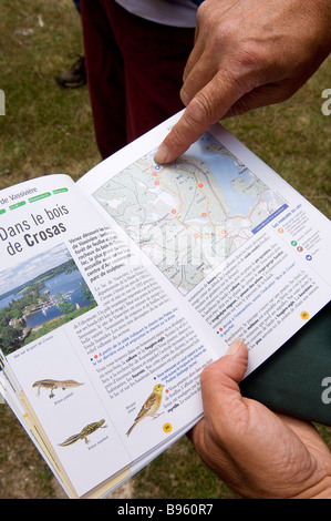 Francia, Haute Vienne Nedde, la scoperta della natura, hikking, guida fatiscente e itinary Foto Stock