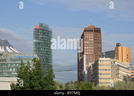 Edifici moderni in Potsdamer Platz Berlino Germania Foto Stock