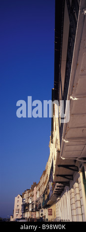 Una fila di case georgiane sulla Nelson Crescent, Ramsgate.Thanet. Kent. SE Inghilterra. Regno Unito Foto Stock