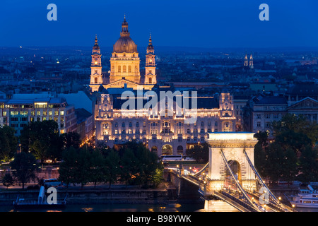 Dalla Basilica di Santo Stefano, il Ponte delle Catene Budapest Ungheria Foto Stock