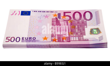 Il mucchio da 500 banconote in euro con tracciato di ritaglio Foto Stock