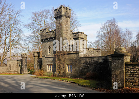 The Gatehouse, Wray Castello. Wray, Parco Nazionale del Distretto dei Laghi, Cumbria, England, Regno Unito, Europa. Foto Stock
