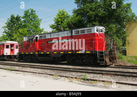 GP7 Diesel locomotiva elettrica su schierata via Libano Ohio Libano Mason Monroe Railroad Foto Stock