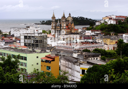 Vista sulla città di Ilheus San Sebastian Cattedrale Bahia Brasile America del Sud Foto Stock