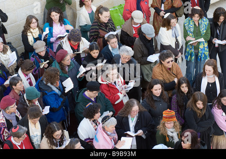 Riforma delle donne ebrei in preghiera al Muro occidentale o Muro del Pianto a Gerusalemme Est Israele Foto Stock