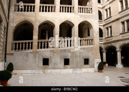 All'interno del cortile dell'hotel de ville Ginevra SVIZZERA Foto Stock