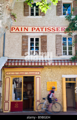 Dolore Patisserie Villes-sur-Auzon Vaucluse Provence Francia Foto Stock