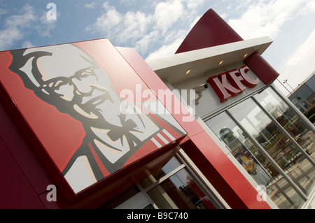 Kentucky Fried Chicken il colonnello sanders southern ristorante fast junk food affare benna kfc uscita pepsico pepsi franchising Foto Stock