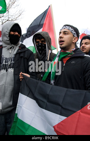 Palestina libera manifestazione Jan 24 2009: fine il blocco, sospendere la vendita di armi a Israele, chiedere per BBC appello per aiuti a Gaza Foto Stock